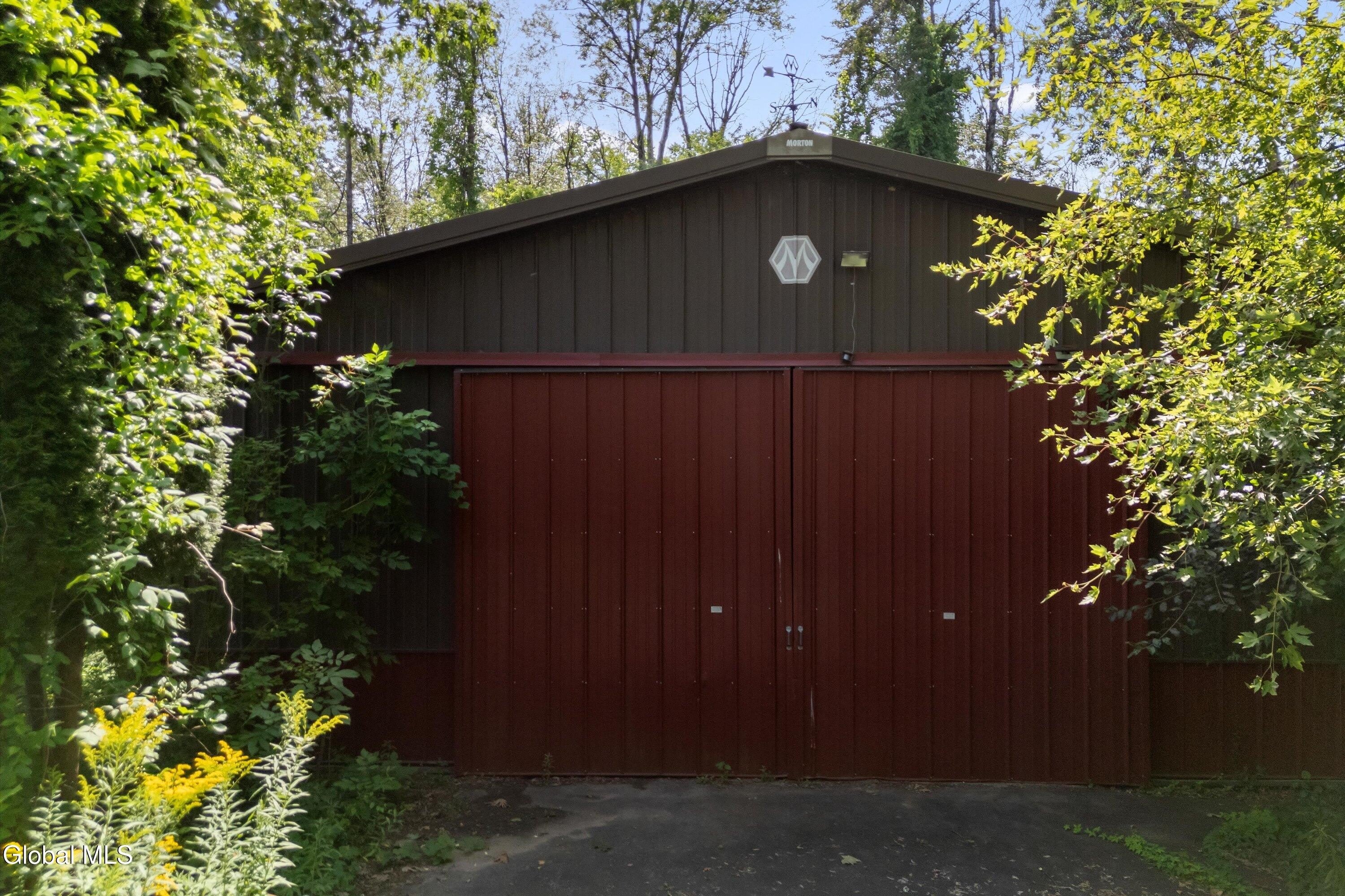 2130 Rowley Road – photo 1 of 10