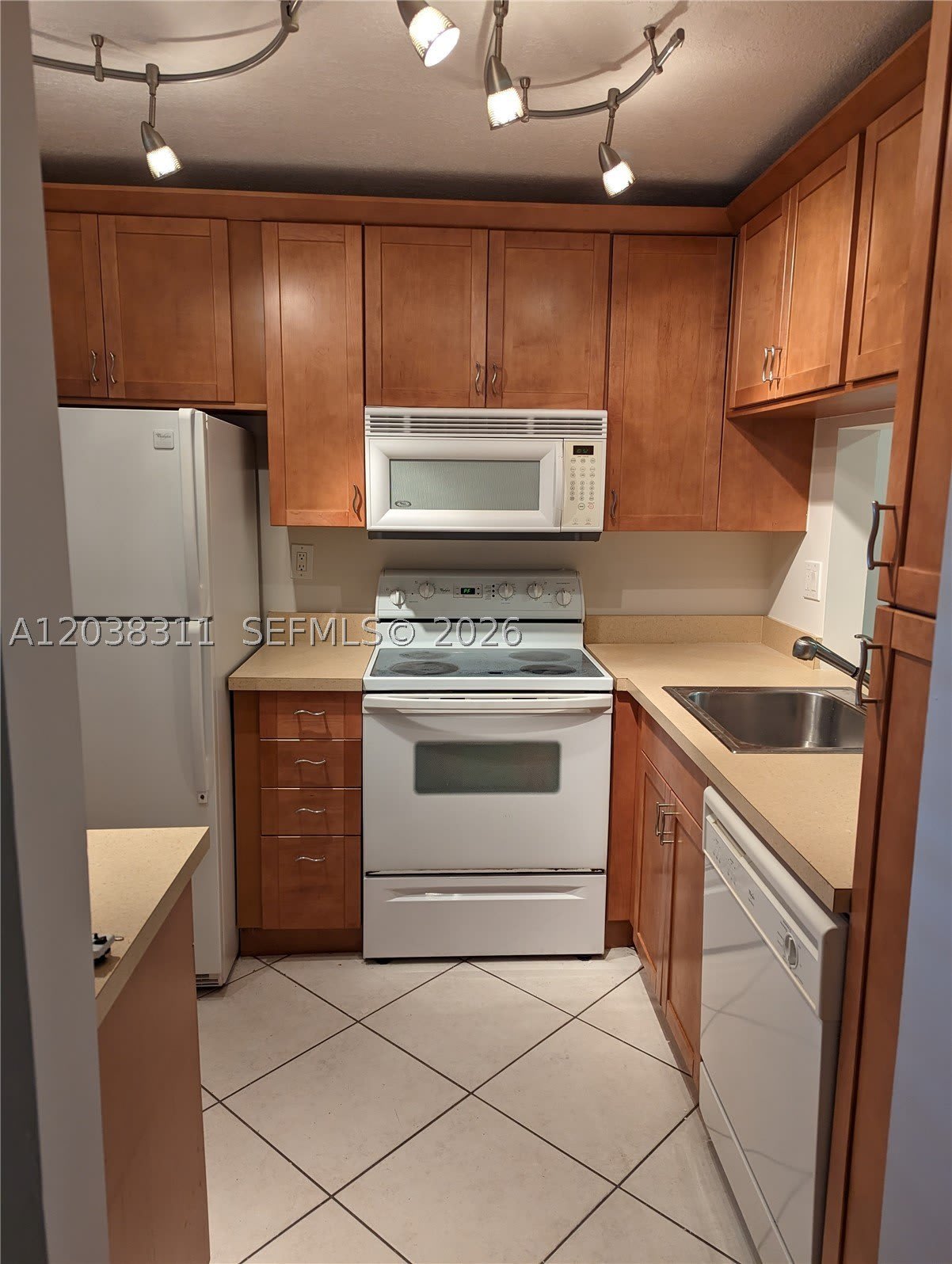 9460 Tangerine Pl – photo 1