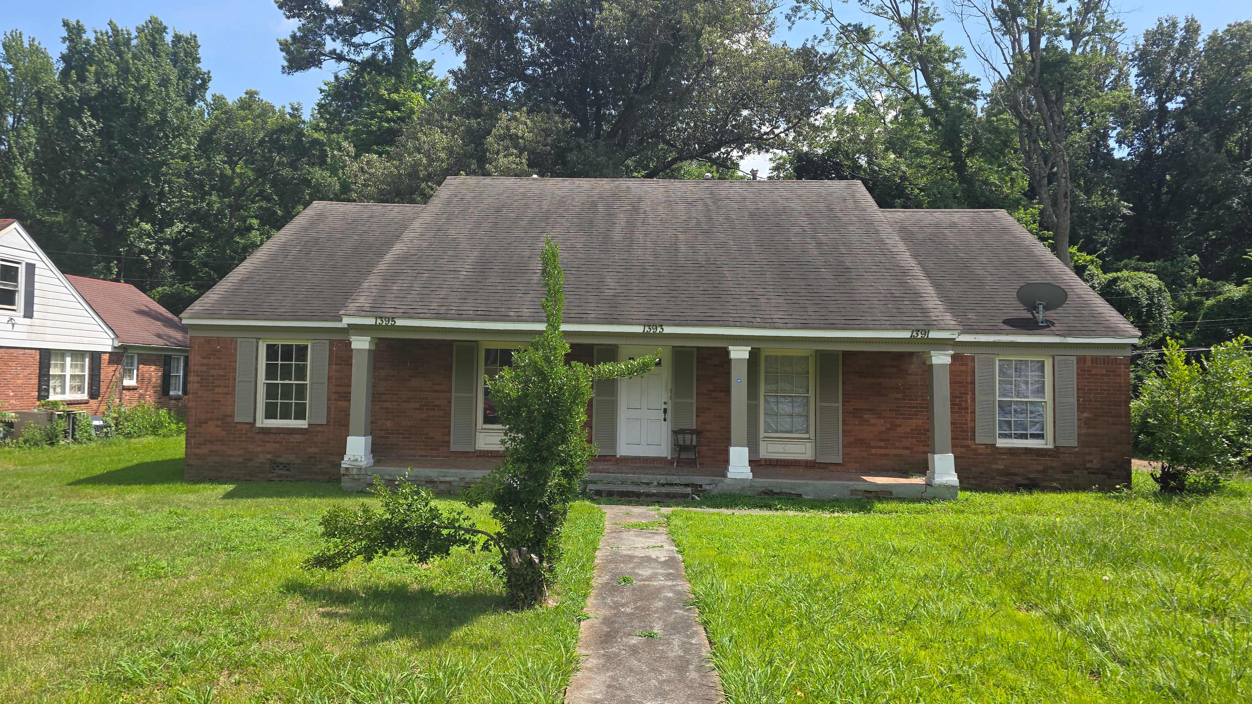 1393 Ridgewood Park Rd – photo 1