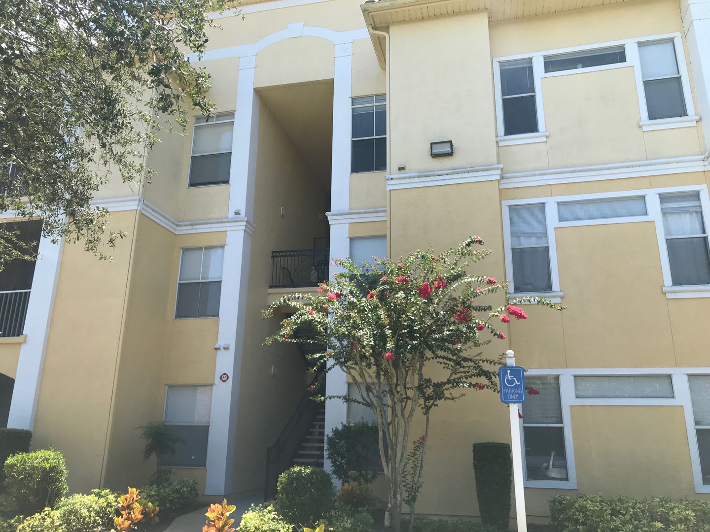 2 Bed 2 Bath Condo In Visconti West Condominium In Maitland – photo 1 of 298