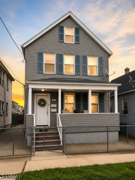 32 Edwin St – photo 1 of 11