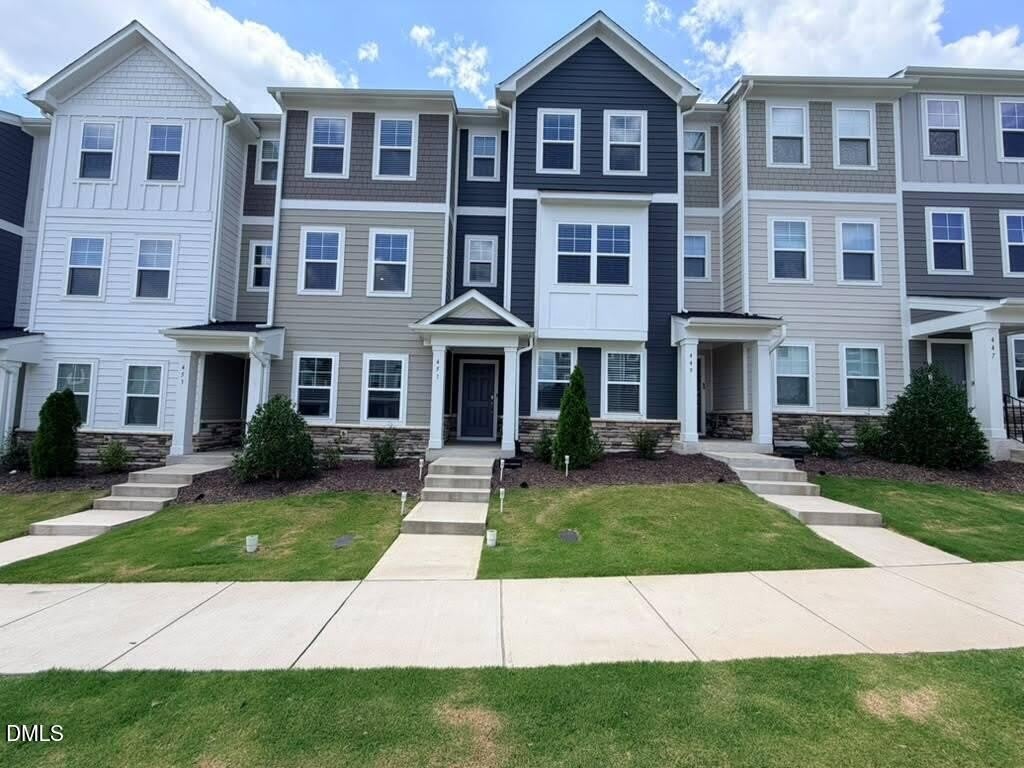 451 Carolina Springs Boulevard – photo 1 of 38
