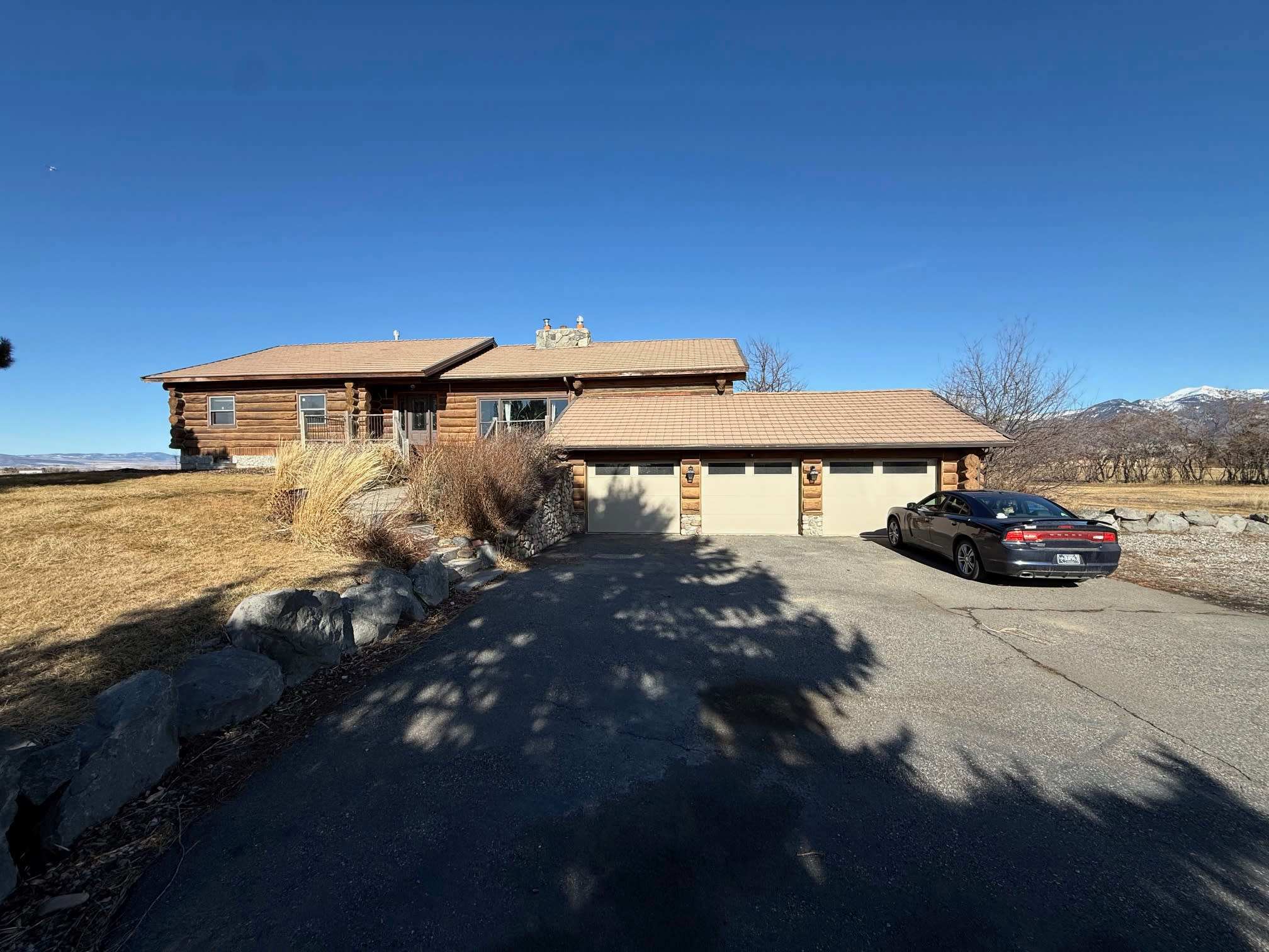 545 Coulee Drive – photo 1 of 45