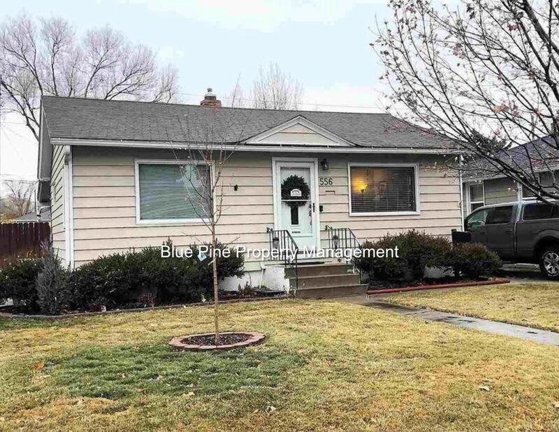 556 Warren Avenue – photo 1