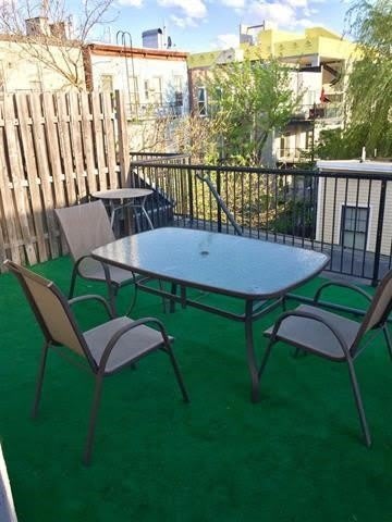 557 2ND ST – photo 1 of 19