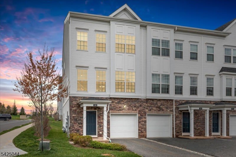 309 Saratoga Ct – photo 1