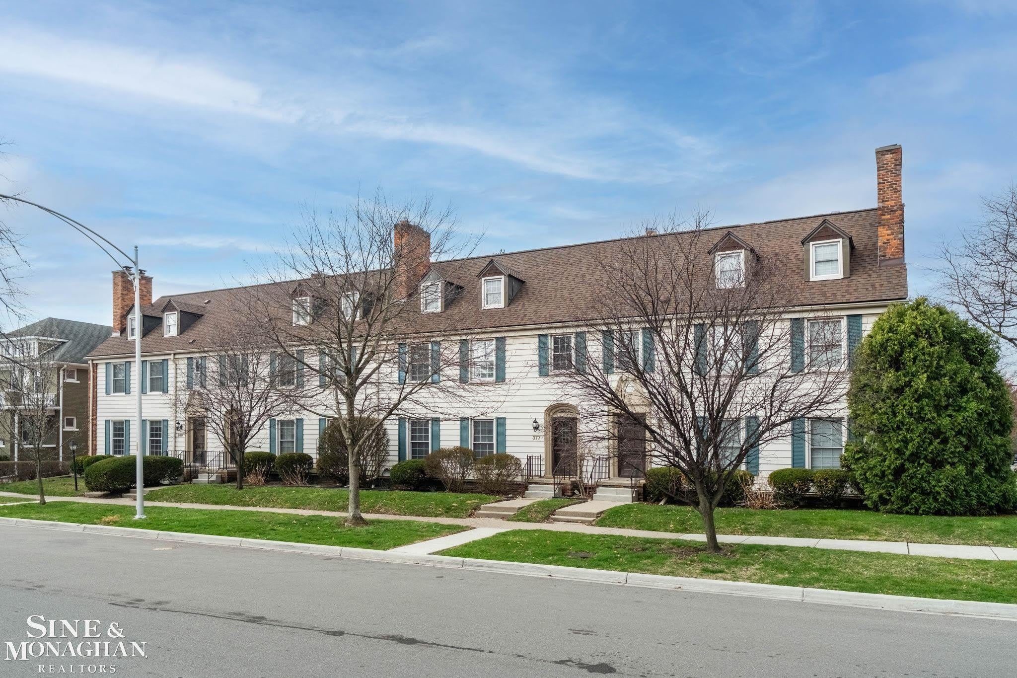 377 Rivard Boulevard – photo 1 of 44