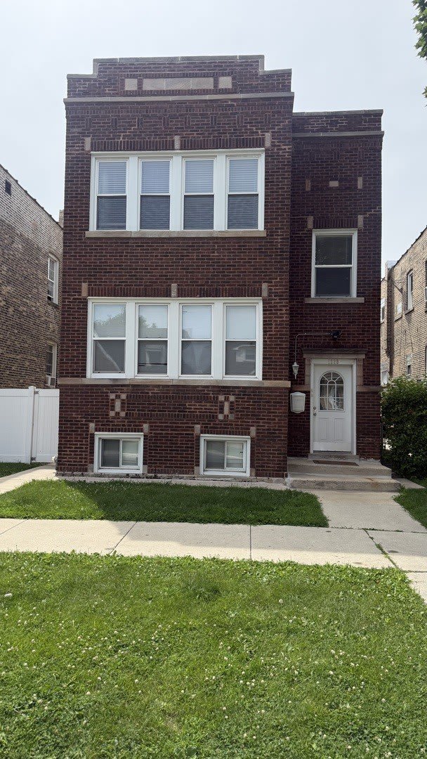 1220 S 59th Court – photo 1 of 7