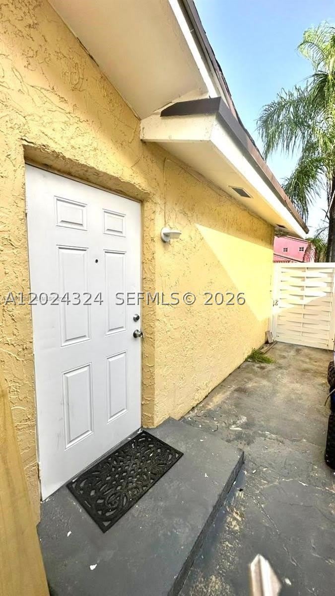 233 NE 199th Ter – photo 1 of 9
