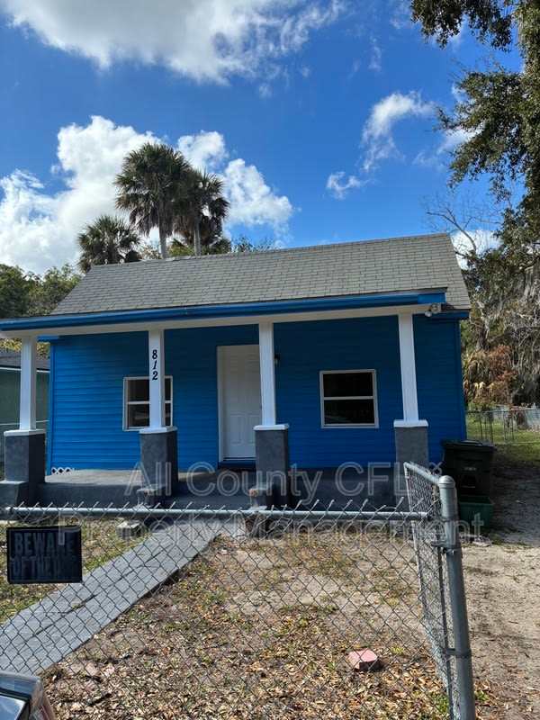 812 Marion St – photo 1