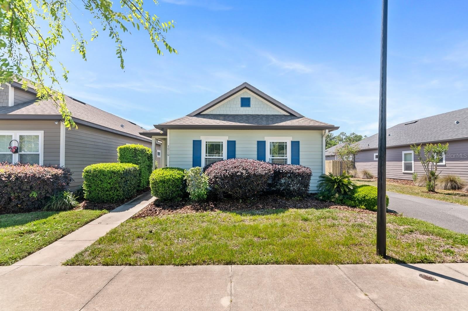 7916 SW 80TH Drive – photo 1