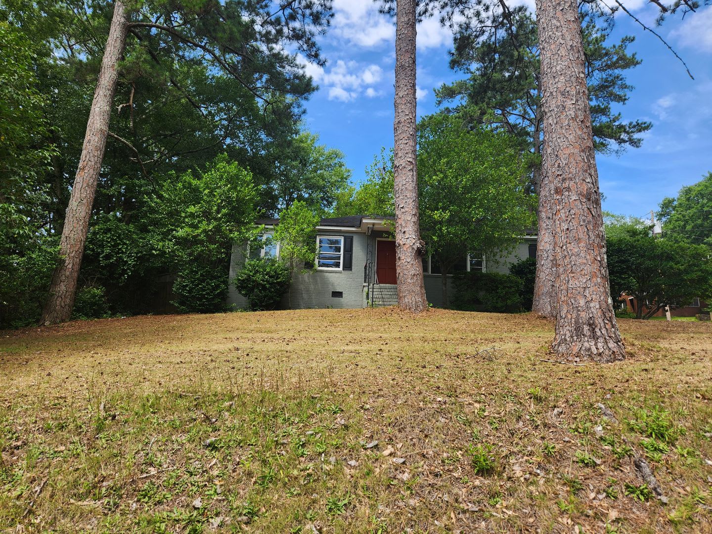 3 Bedrooms 1.5 Baths – photo 1