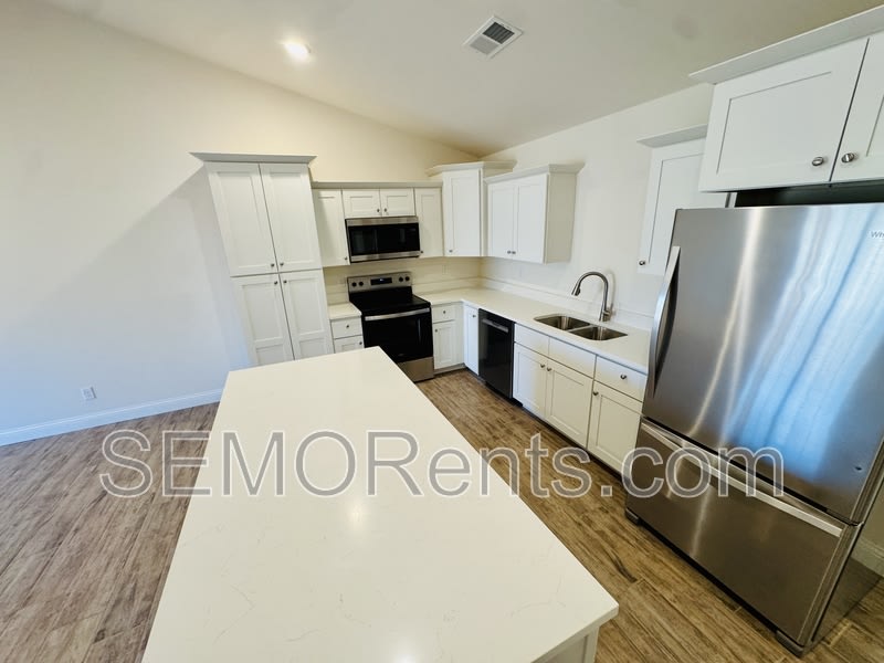 3870 McKendree Crossing – photo 1 of 11