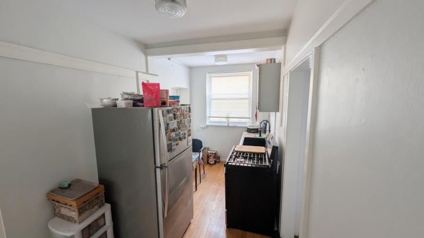 1222 W Victoria St. – photo 1