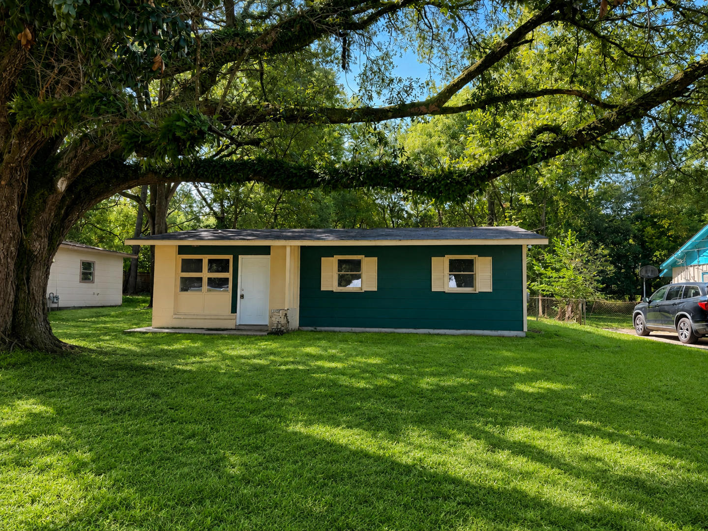 3 Bedroom Single Family House 6459 Barker Dr N in Mobile AL 36608 – photo 1