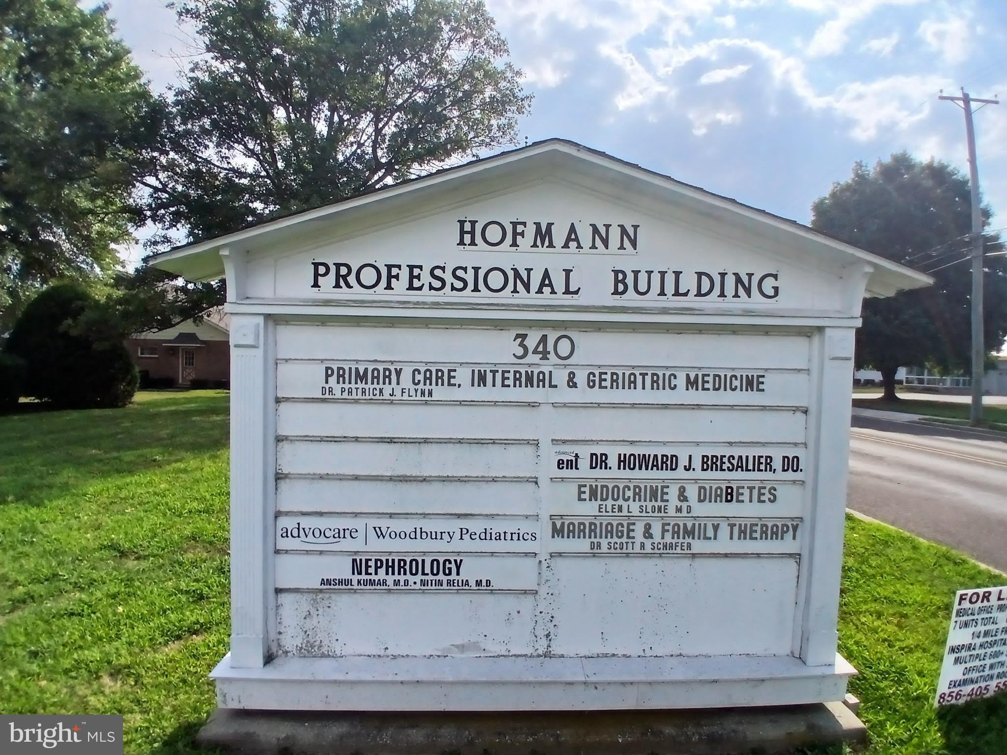 340 Front Street – photo 1 of 15