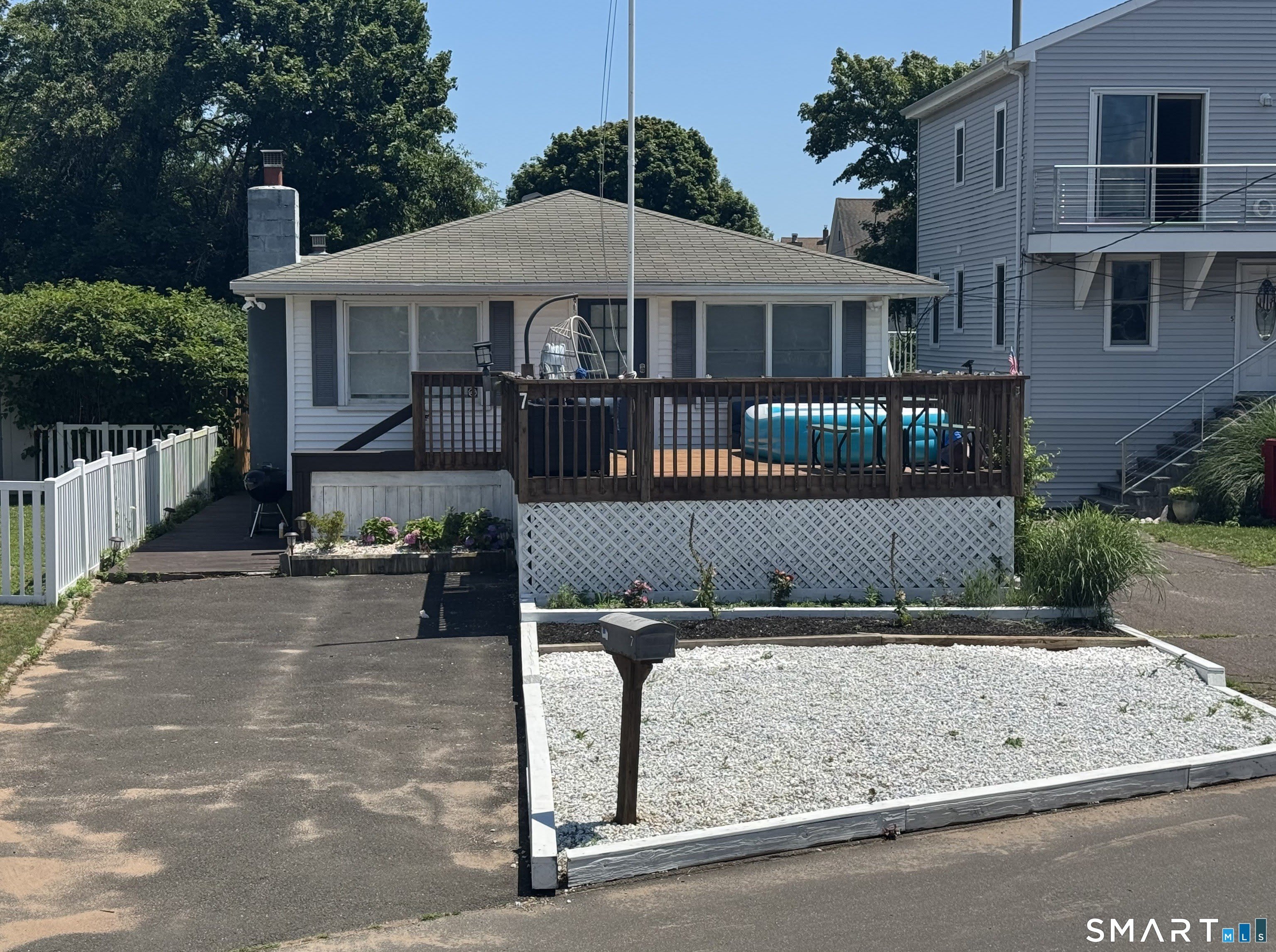 7 Old Town Highway – photo 1 of 40