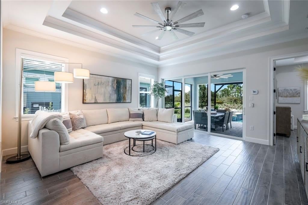 6875 Saona Ct – photo 1
