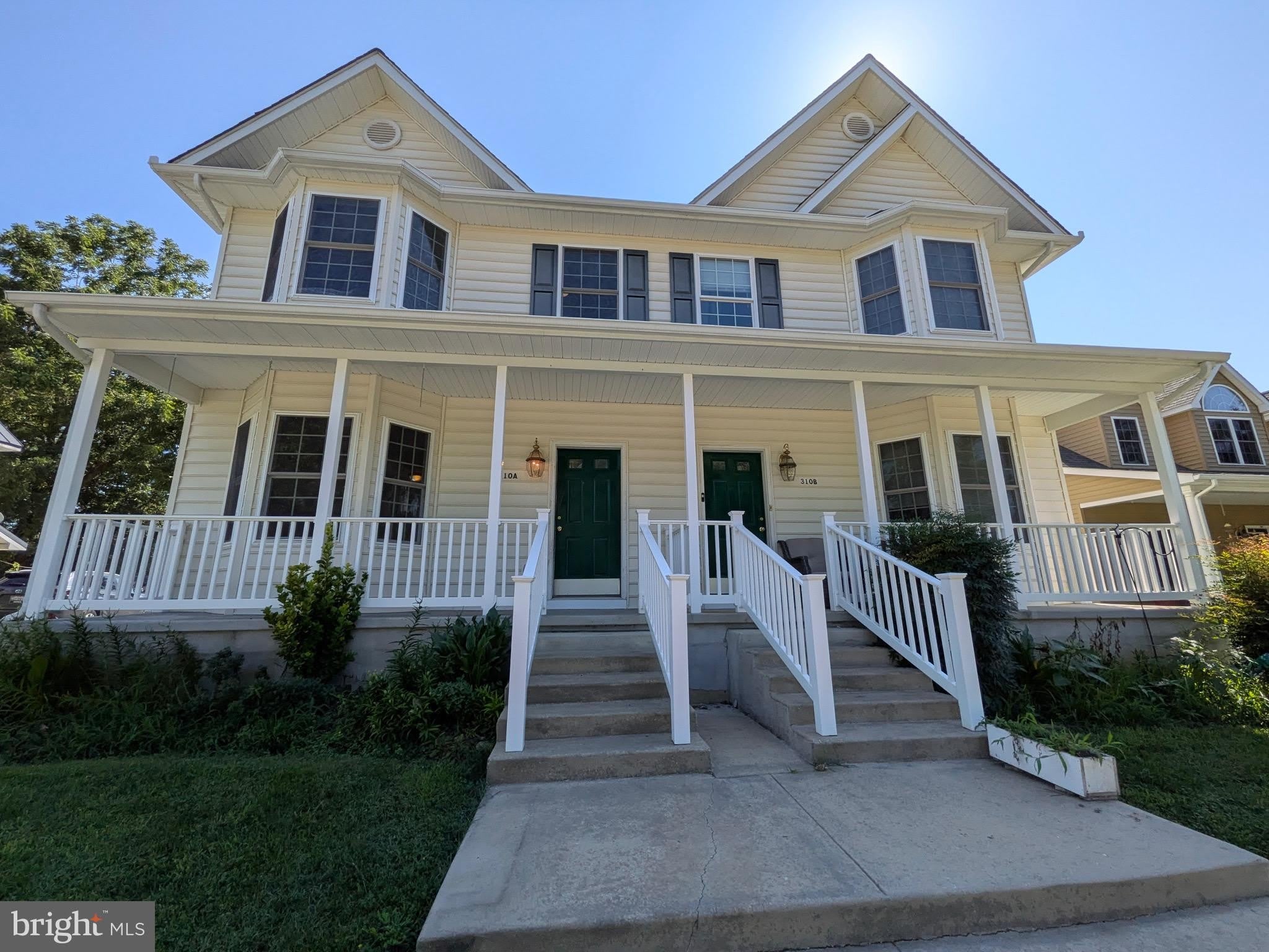 310 DEL RHODES Avenue – photo 1 of 35