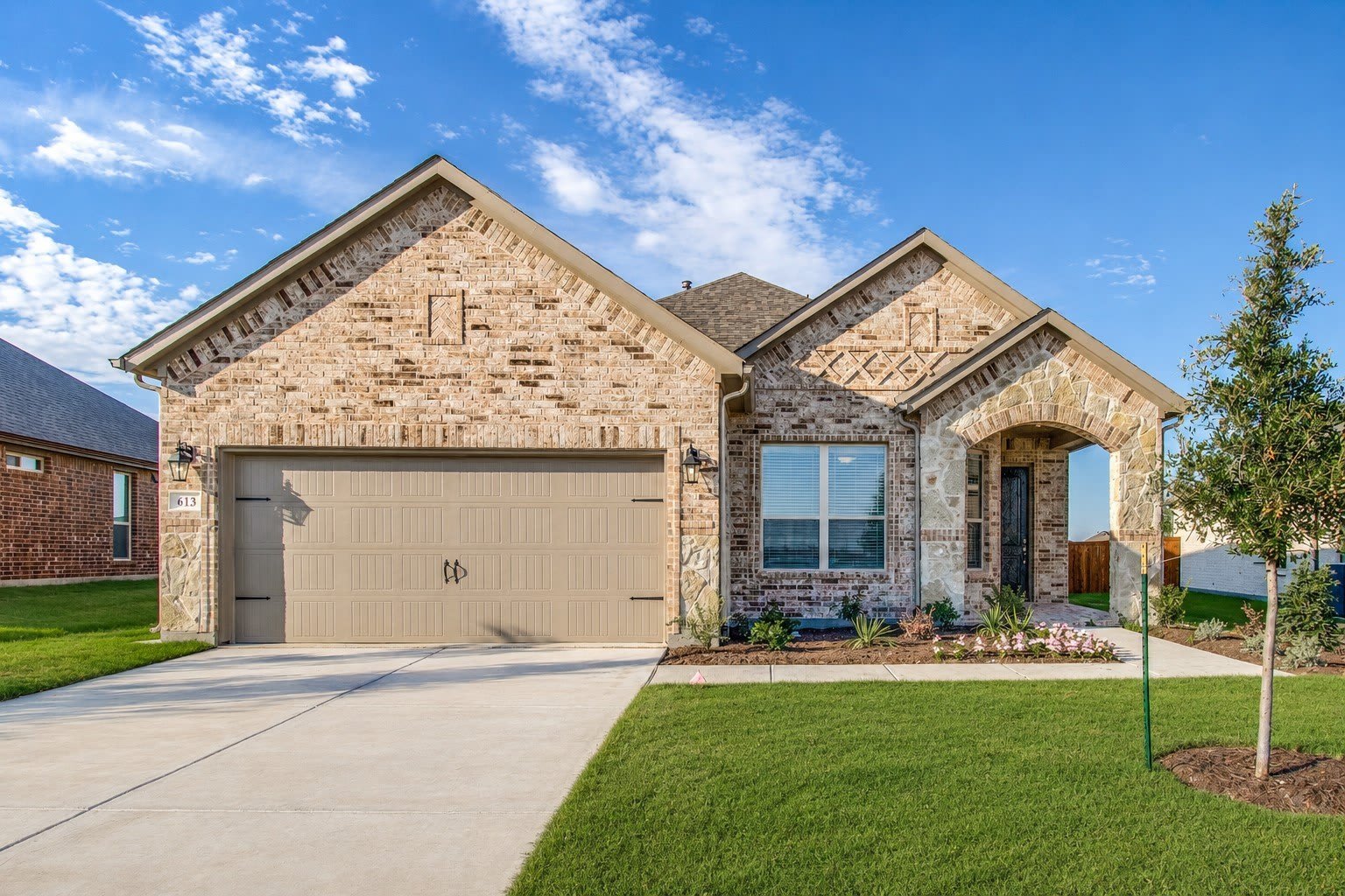 613 Cowboy Way – photo 1
