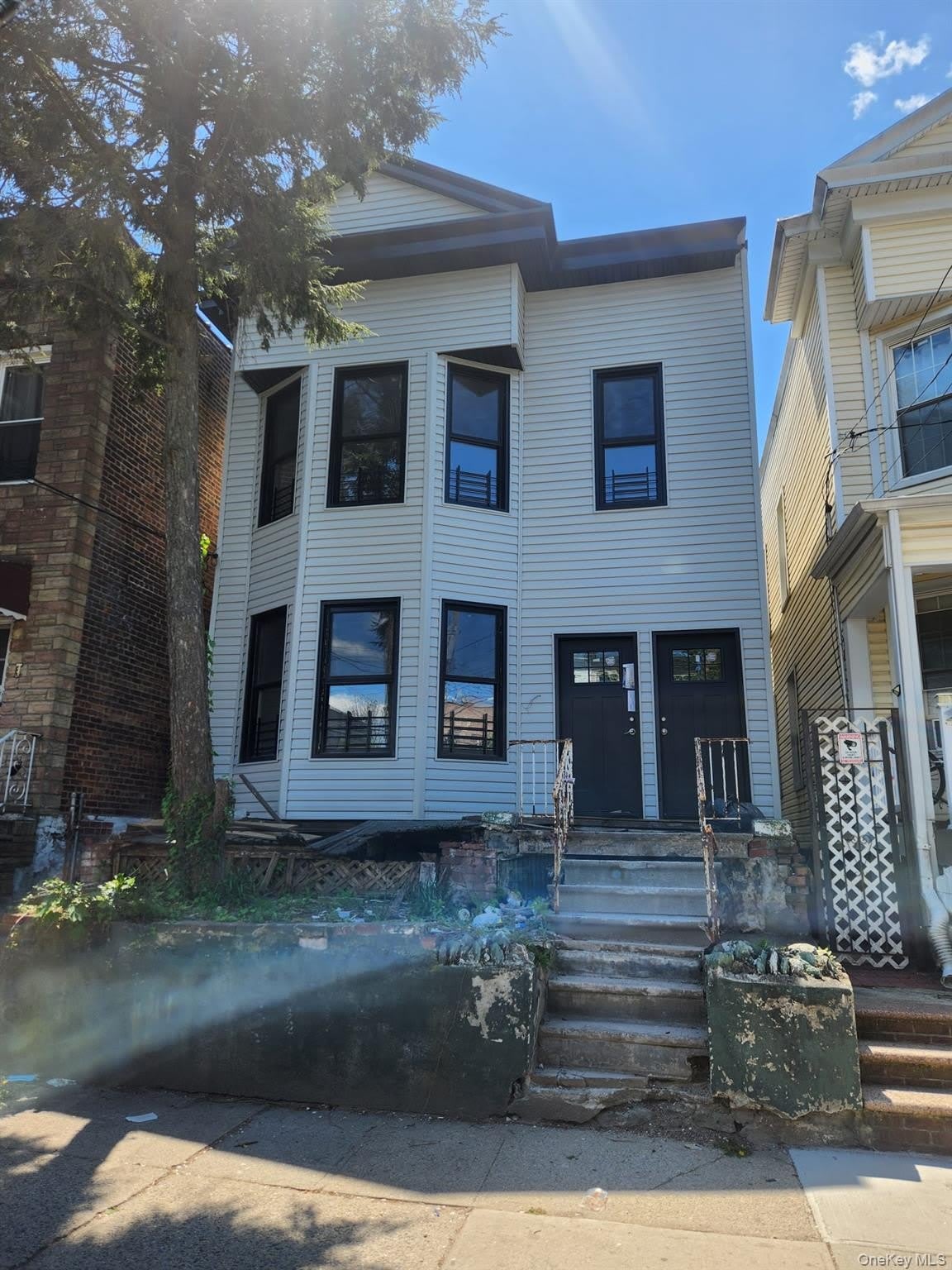 746 E 217th Street – photo 1