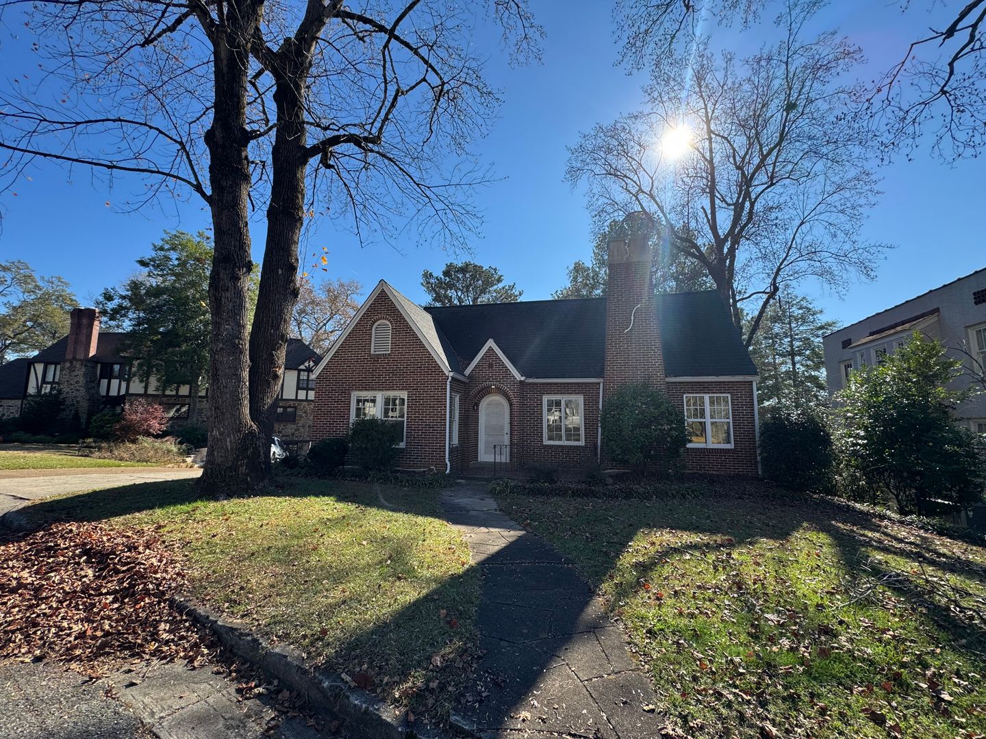 For Rent: 4BR / 2BA Home in Historic Club View – Bonus Sunroom & Screened Porch! – photo 1