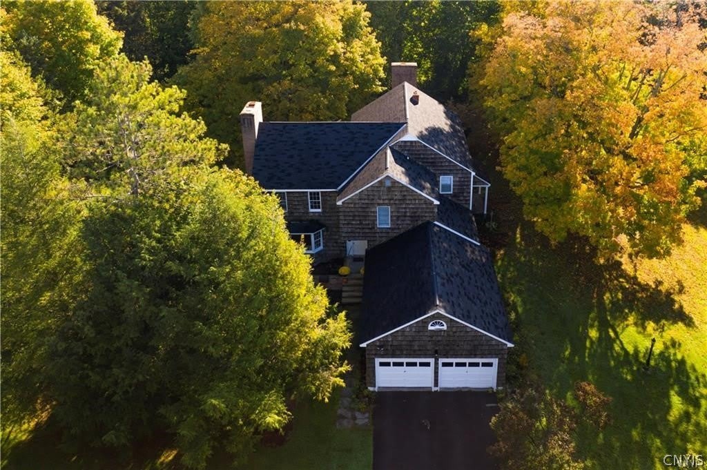 6891 Woodchuck Hill Road – photo 1 of 19