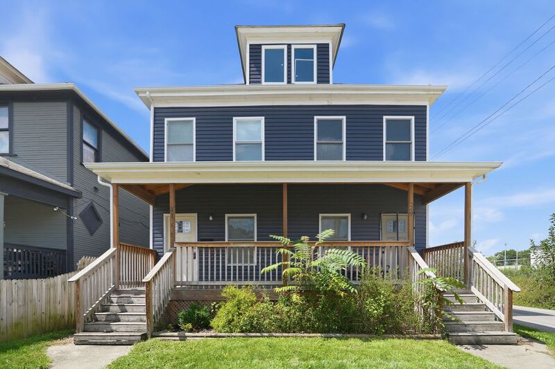 31 Dana Ave – photo 1