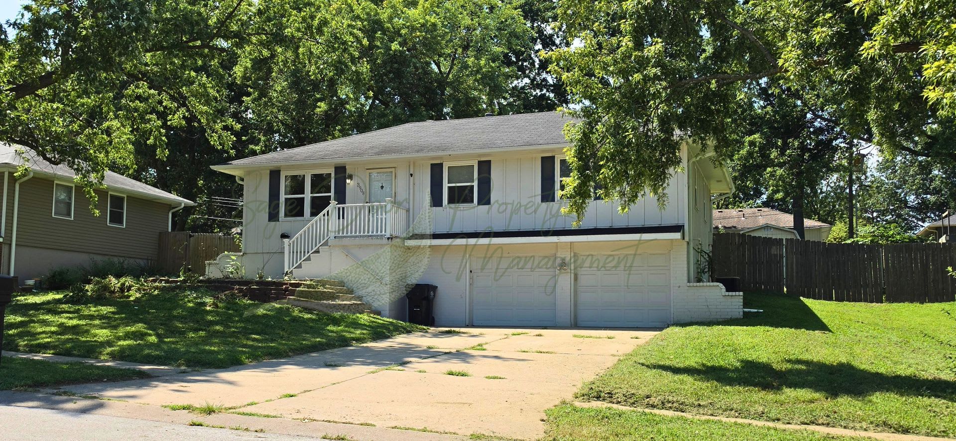 Spacious 3-Bedroom Home with Finished Lower Level, Fenced Yard & 2-Car Garage! – photo 1