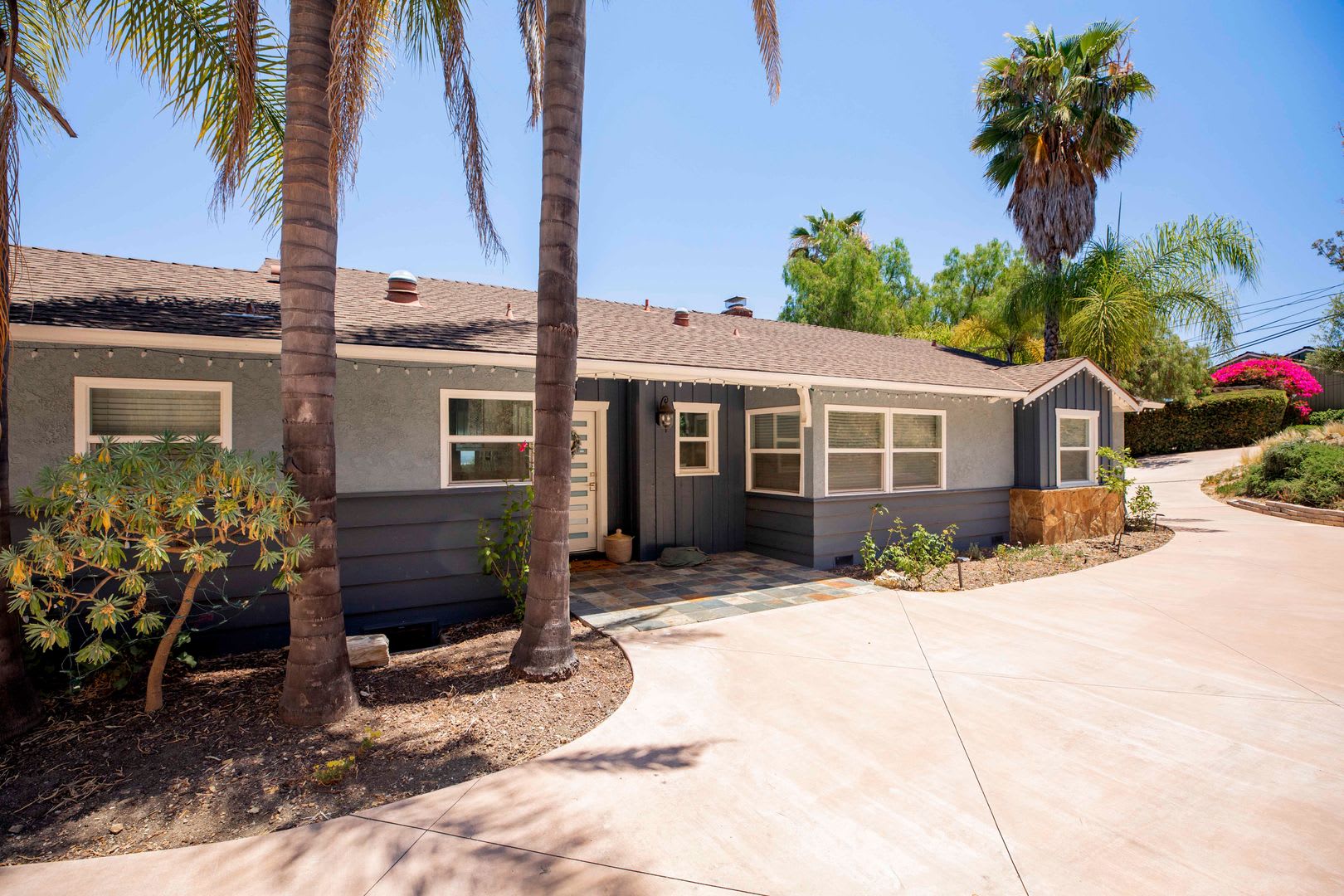 18 Stallion Road RPV – photo 1 of 13