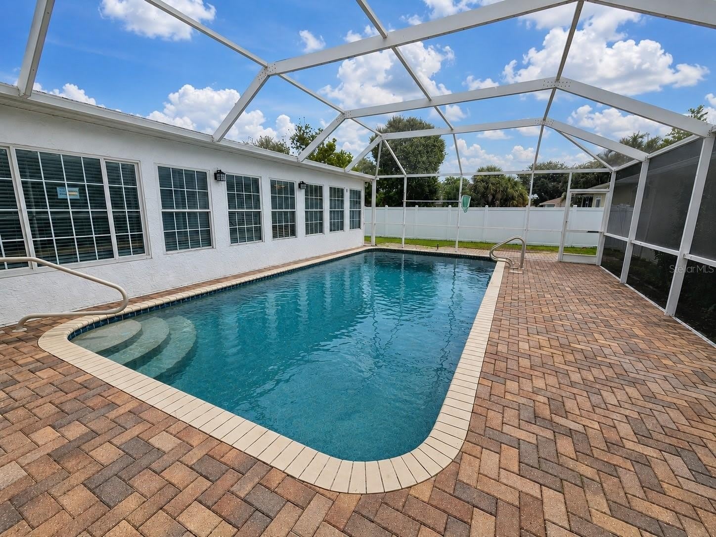 2130 Pinehurst Street – photo 1 of 23