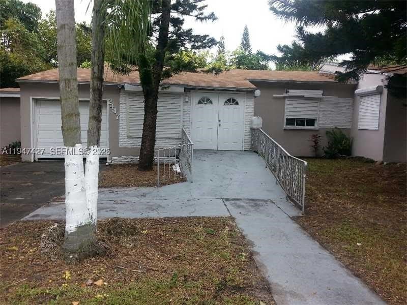2447 Pierce St – photo 1
