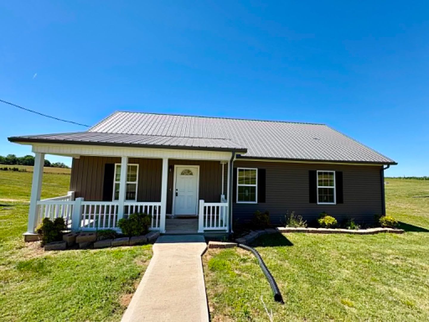 Spacious Home for Rent! – photo 1 of 12