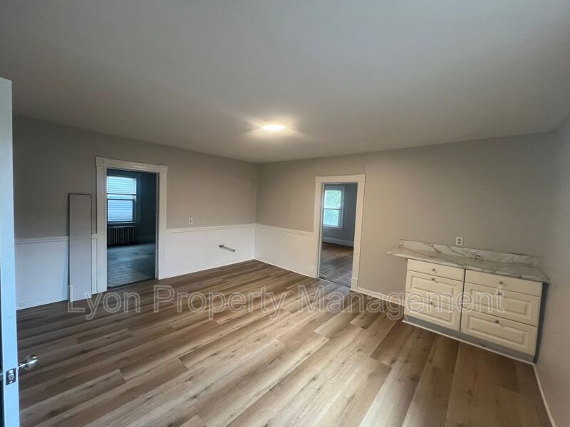 11 EAST LAWLOR STREET – photo 1