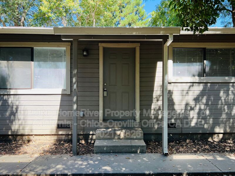 9210 Goodspeed St B – photo 1 of 15