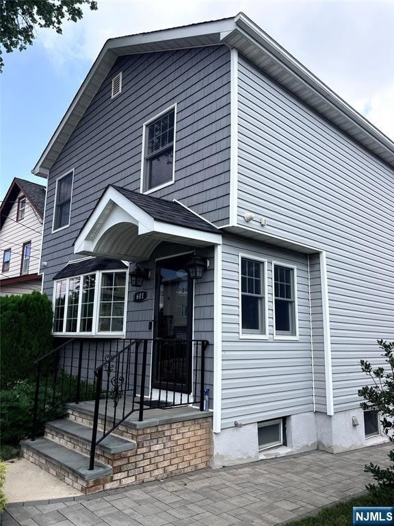 601 10th Street – photo 1 of 7