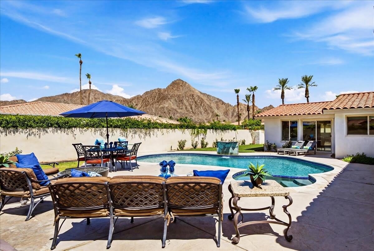 48551 San Pedro Street – photo 1