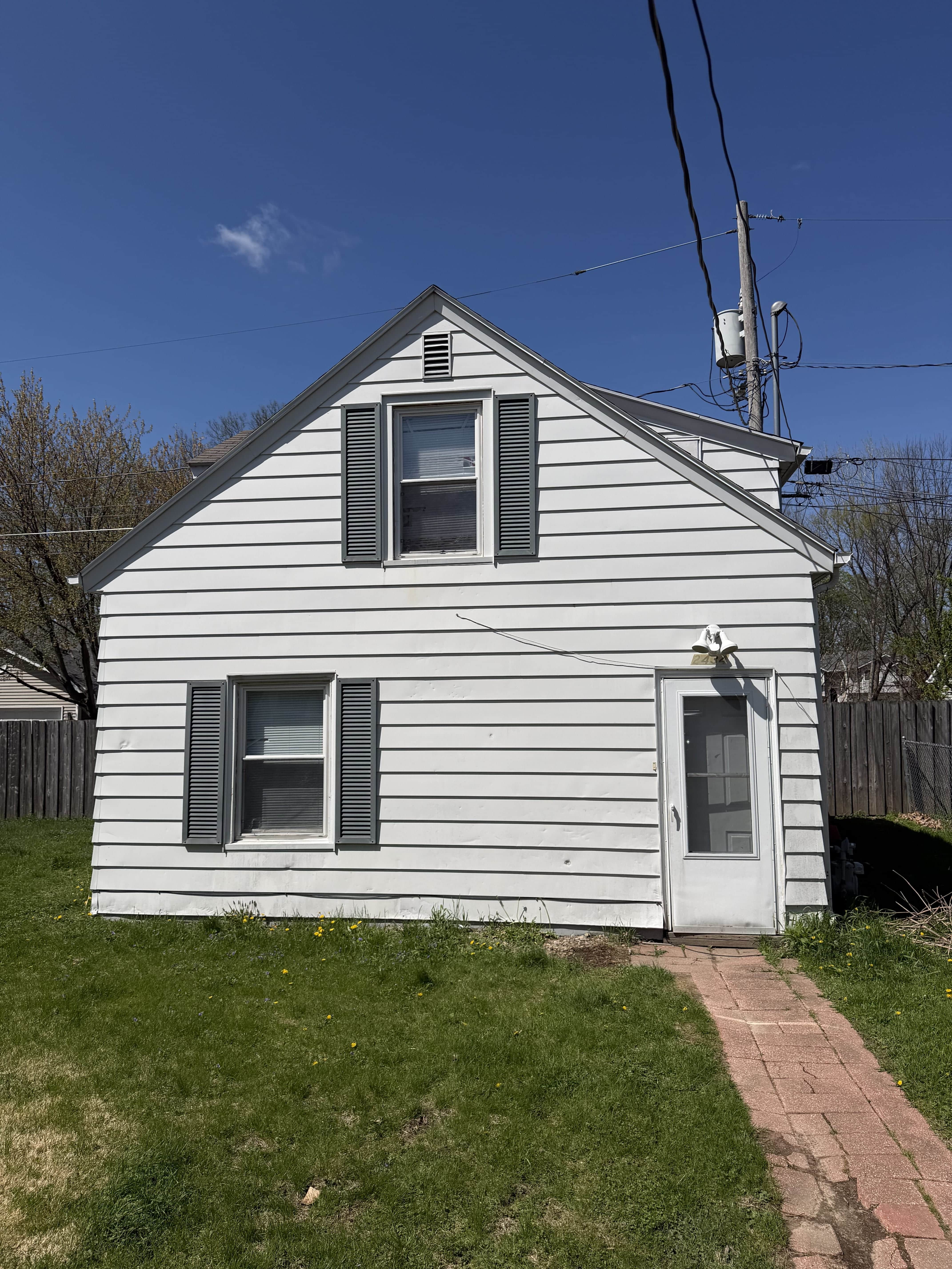 2434 1 2 Mcmillan Ct – photo 1 of 7