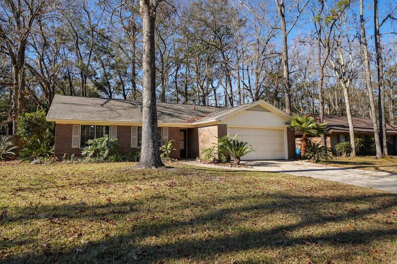 11 Brandy Lane – photo 1 of 26