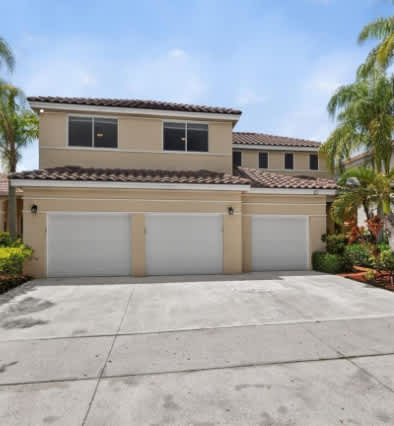 1115 Camellia Circle – photo 1