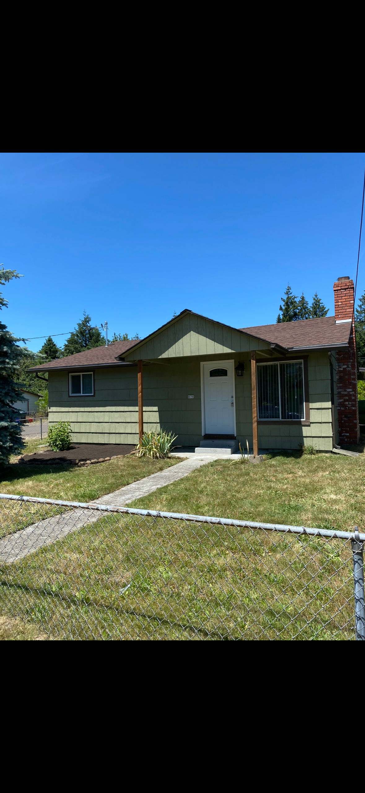 679 Southwest Douglas Street – photo 1 of 11