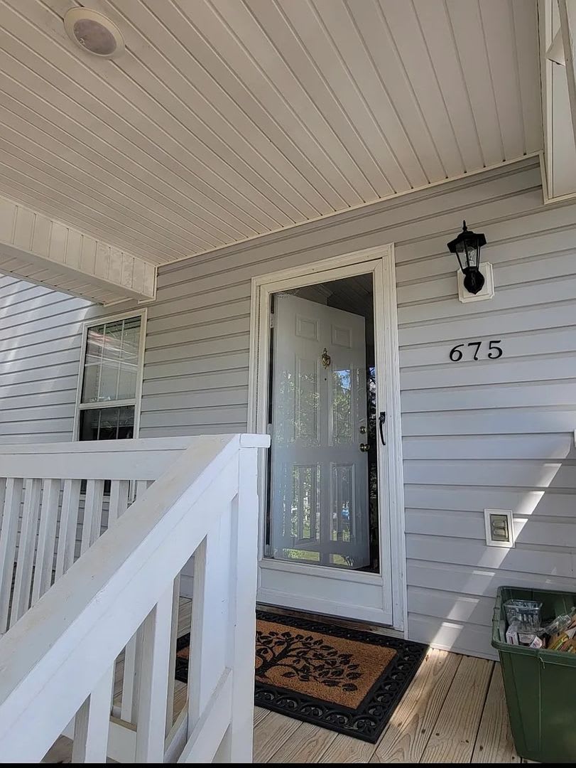 Room in 2 Bedroom Home in Winston Salem – photo 1