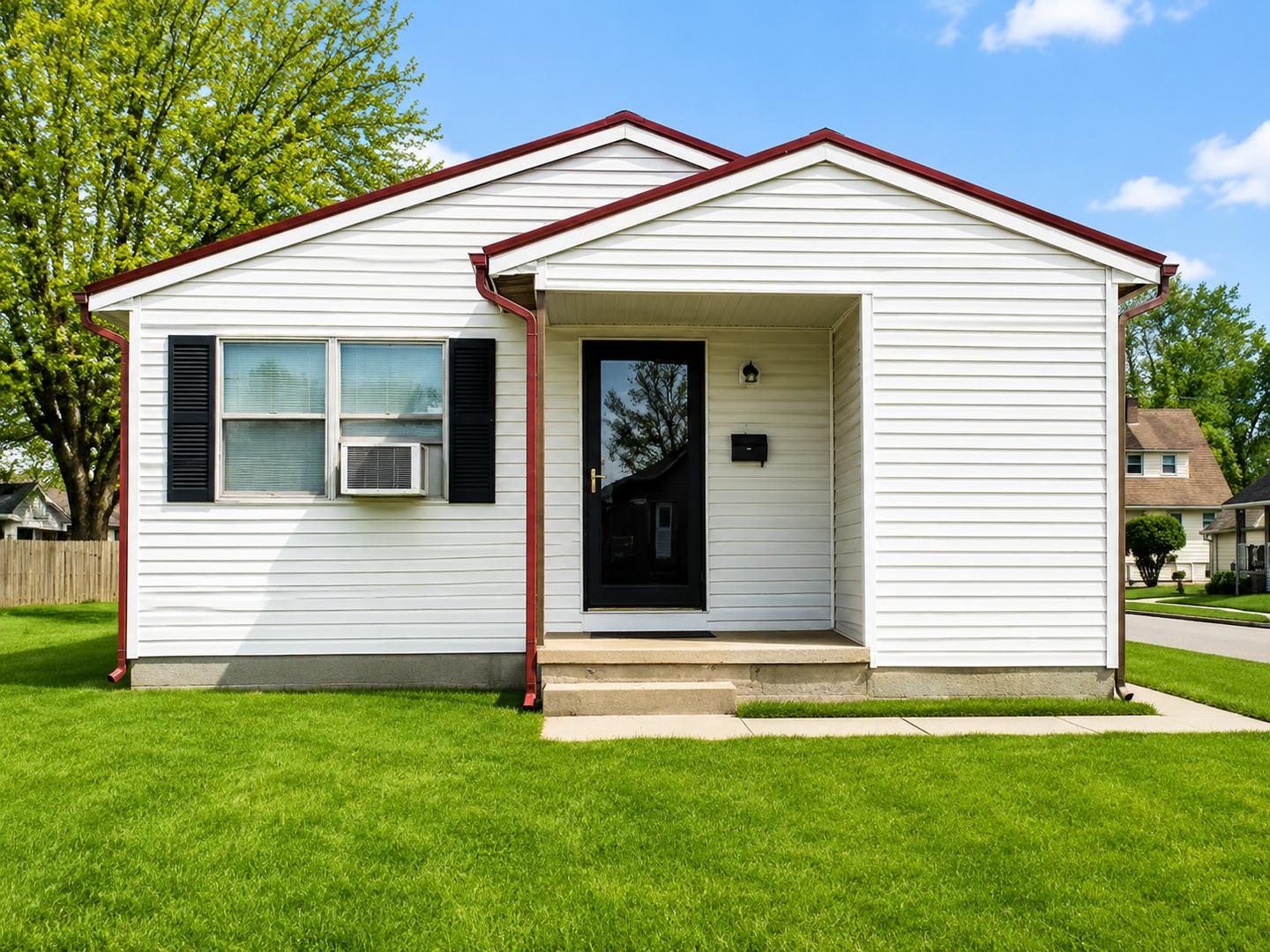 Welcome to 270 Everett Ave – photo 1