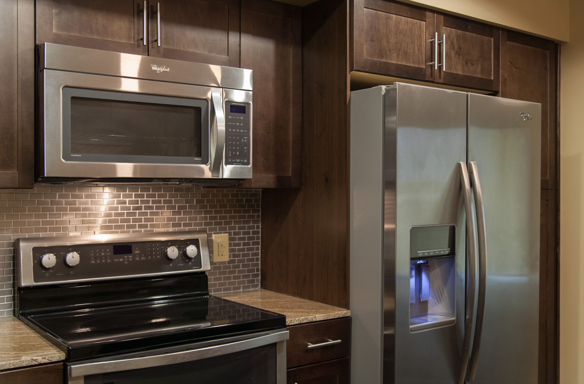 Berkshire Riverview – photo 1