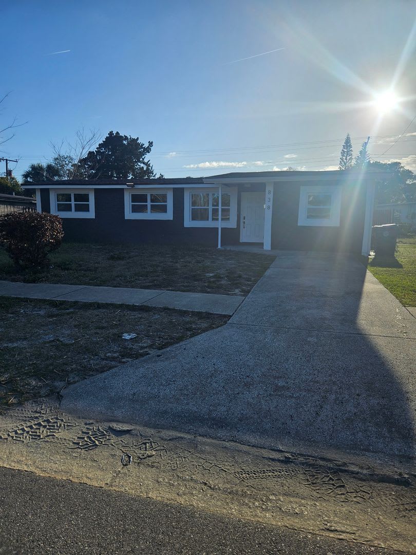 3 Bedroom 2 Bath Home – photo 1