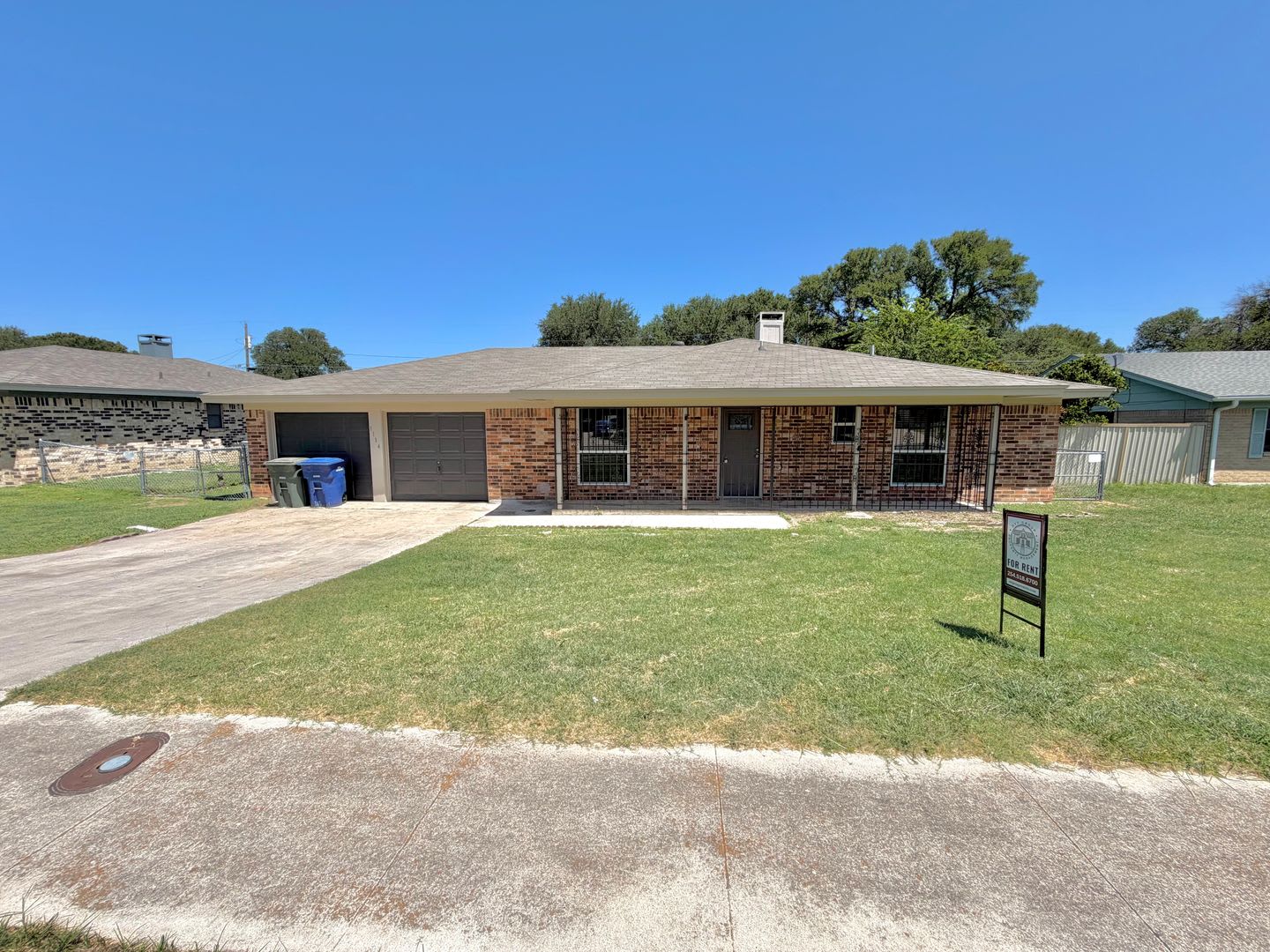Gorgeous remodeled home in the heart of Cove!! – photo 1