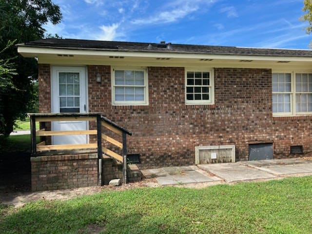312 East 5th Street – photo 1 of 13
