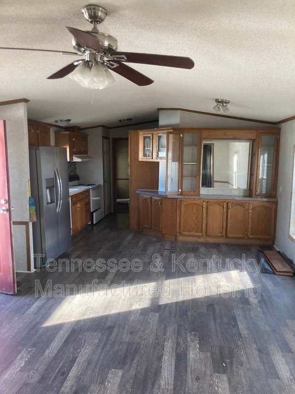 201 Cumberland Avenue – photo 1 of 9