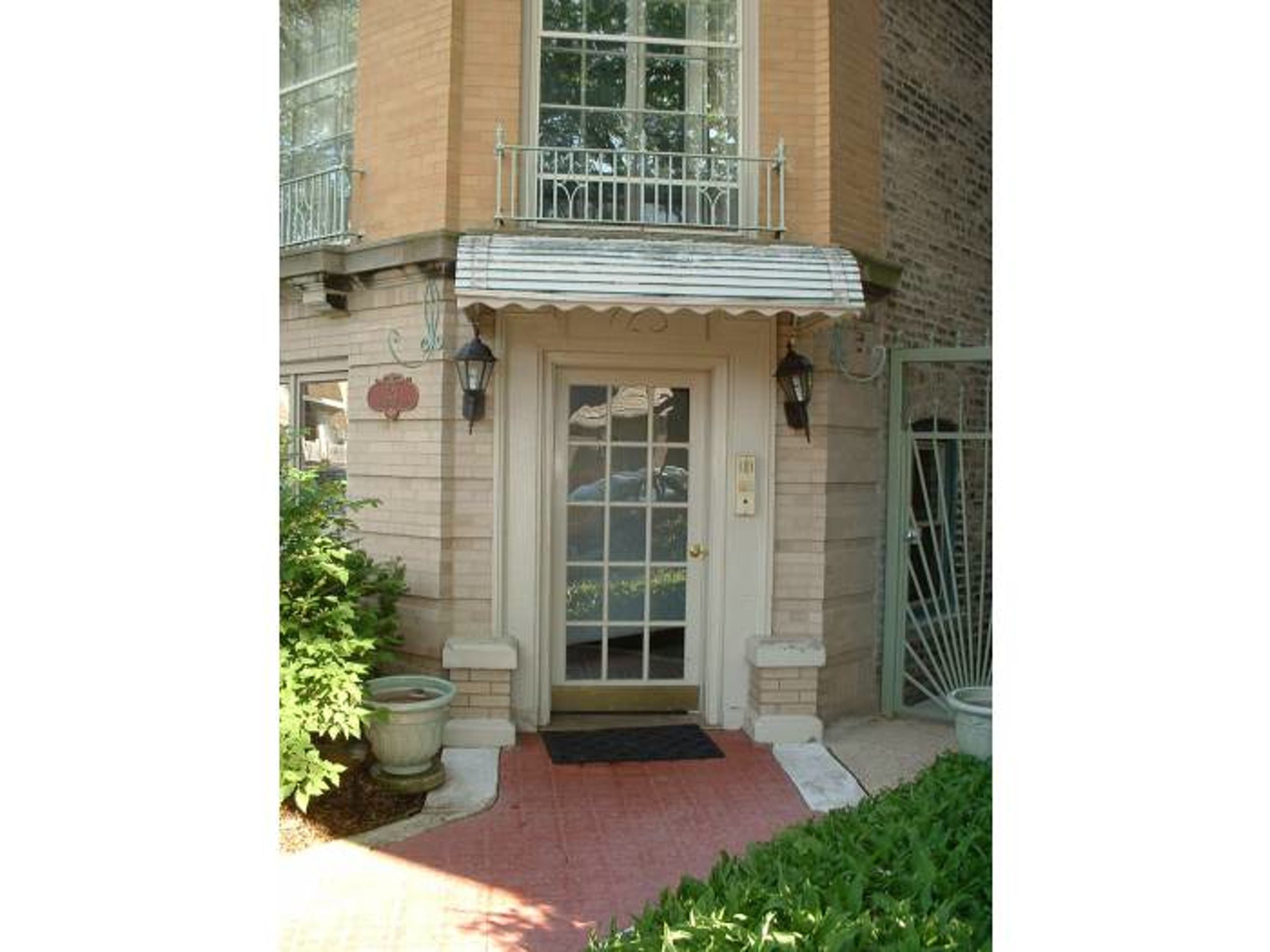 723 Dobson Street – photo 1