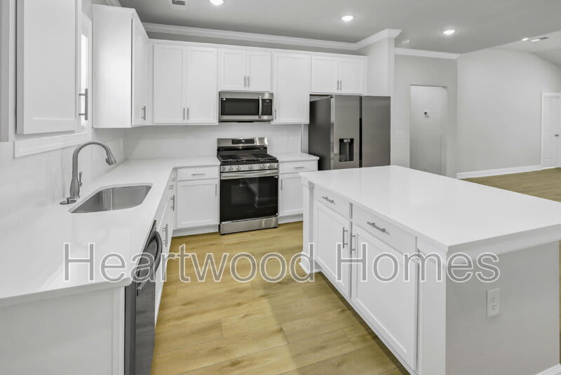 6640 Satchel Ford Road – photo 1 of 33